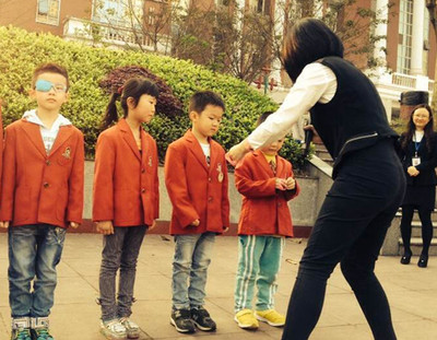 重慶楓葉國際學校 中西合璧的現代禮儀教育典范